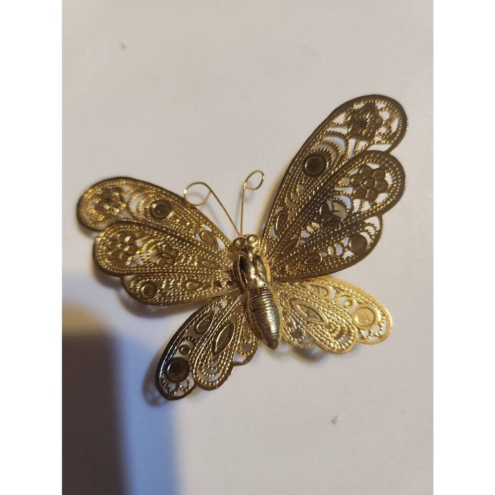 Gold Filagree Pin